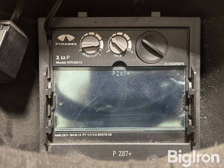 miller-millermatic-255-pulsed-mig-welder-w/apparel-&-accessories-image-17