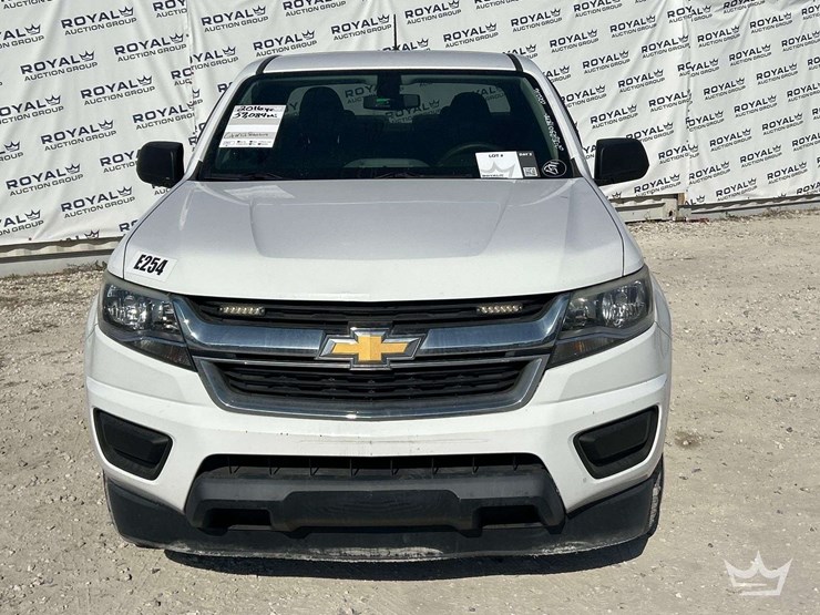 2016-chevrolet-colorado-image-23