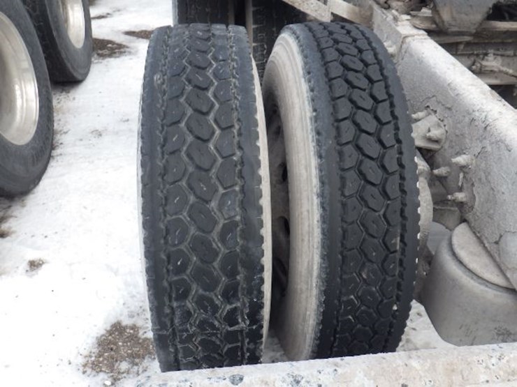 2014-peterbilt-386-image-14