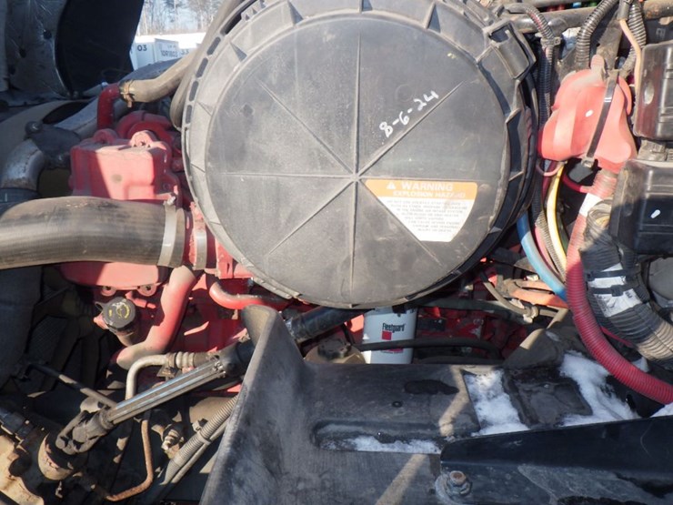 2016-international-prostar-image-12