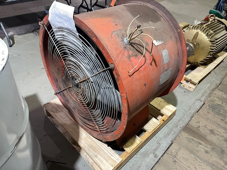 #7015-•-baldor-barn-fan-image-5