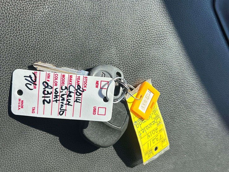 2014-chevrolet-silverado-2500hd-image-24