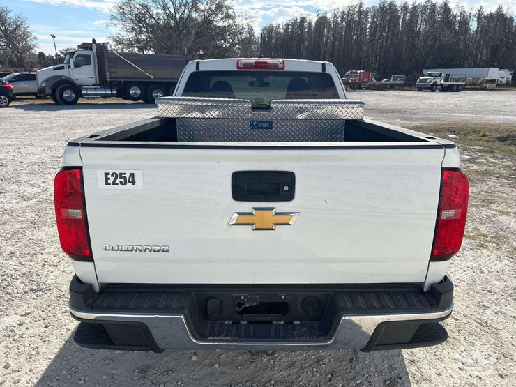 2016-chevrolet-colorado-image-22