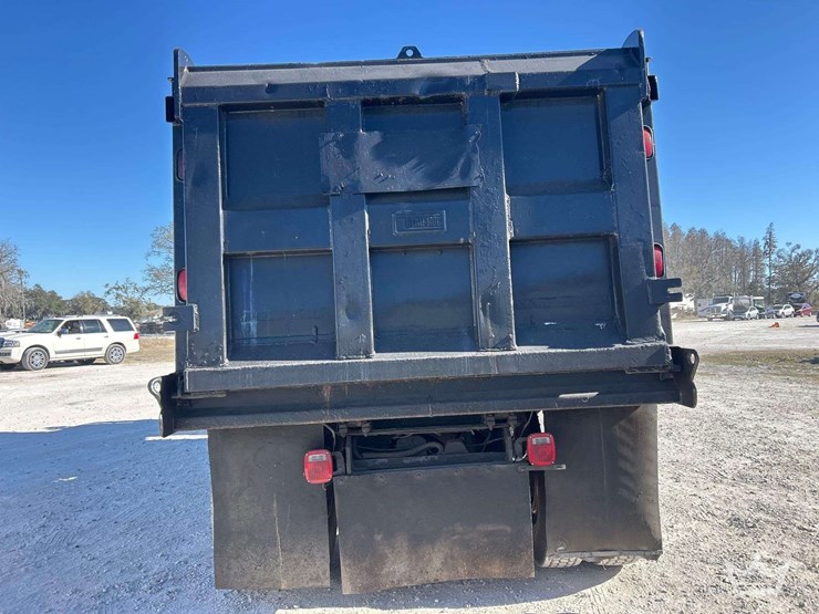 2004-peterbilt-357-image-25