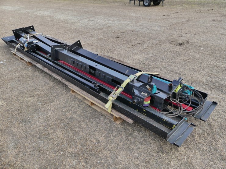 four-post-8,000lb-lift-image-2