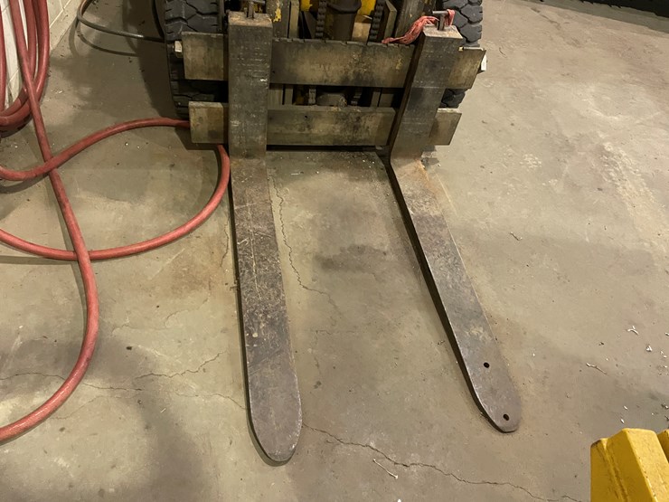 #4006-•-yale-fork-lift-image-3