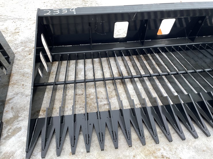 #2339-•-wolverine-skeleton-bucket-image-9