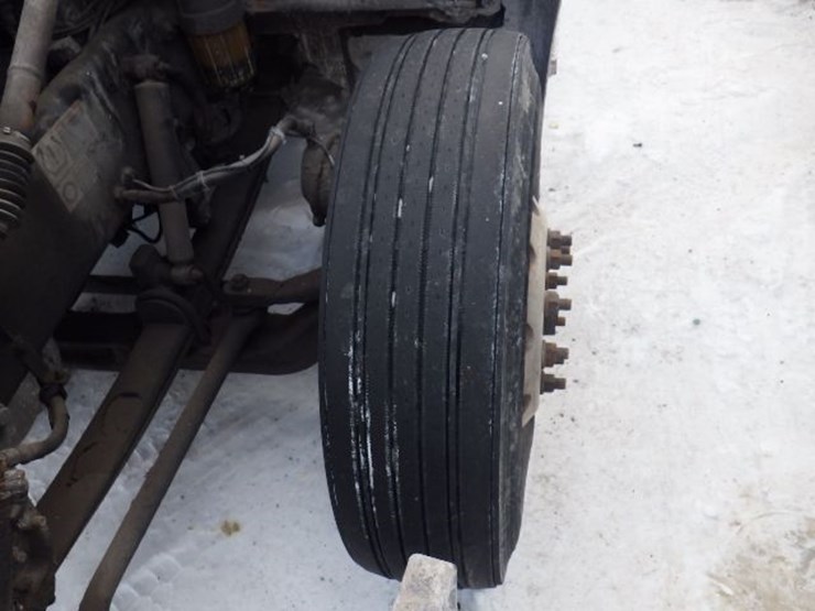 2014-peterbilt-386-image-25