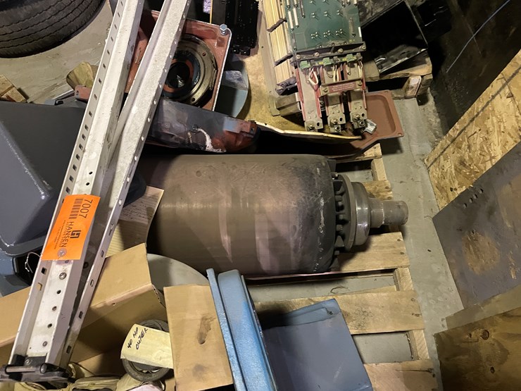 #7007-•-pile-of-scrap-iron-image-3