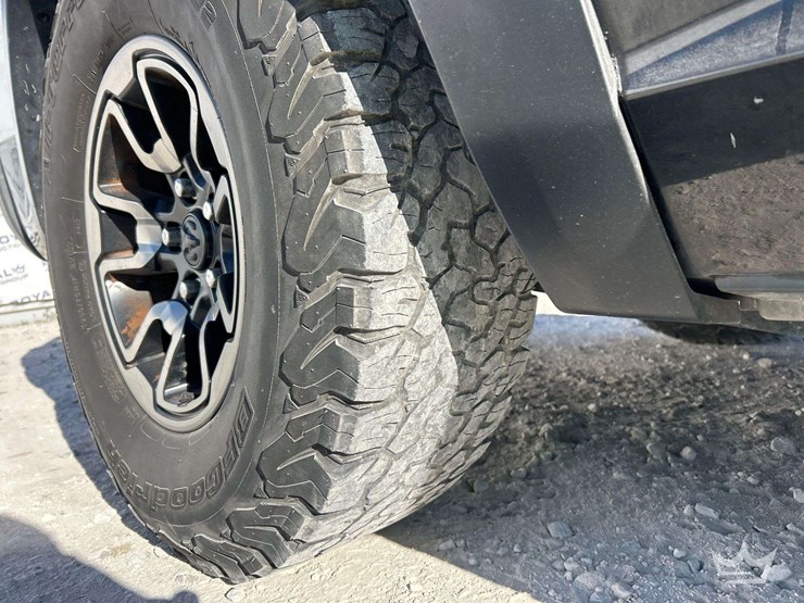 2017-dodge-1500-image-23