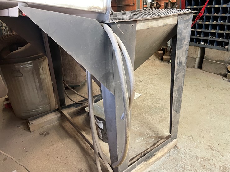 #5952-•-sandblast-cabinet-image-7