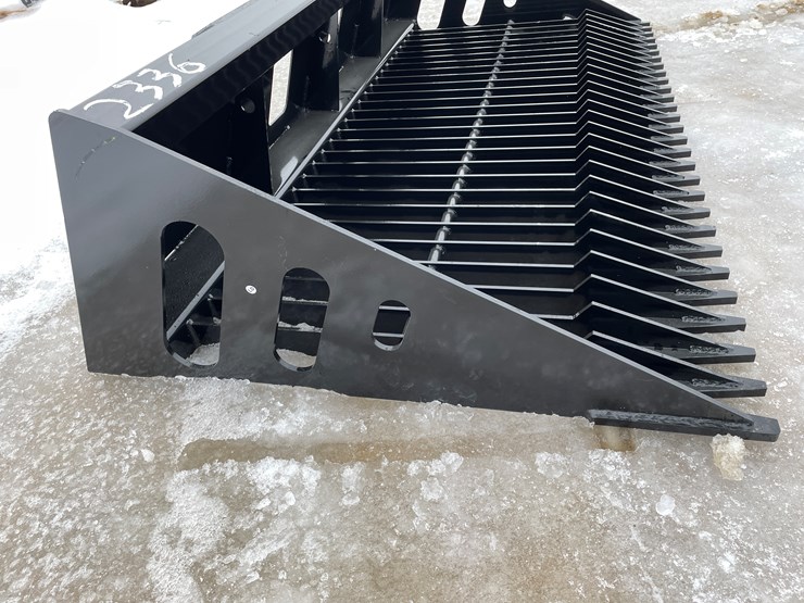 #2336-•-wolverine-skeleton-bucket-image-13