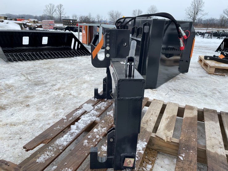 #2362-•-wolverine-class-one-tractor-quick-hitch-image-7