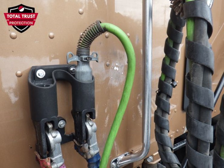 2022-kenworth-t680-image-18