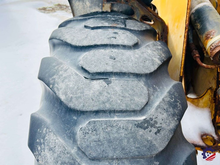 caterpillar-914m-image-31