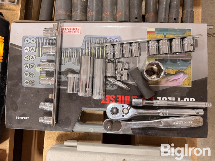 socket-sets/drill-bits/tap-&-die-set-image-8