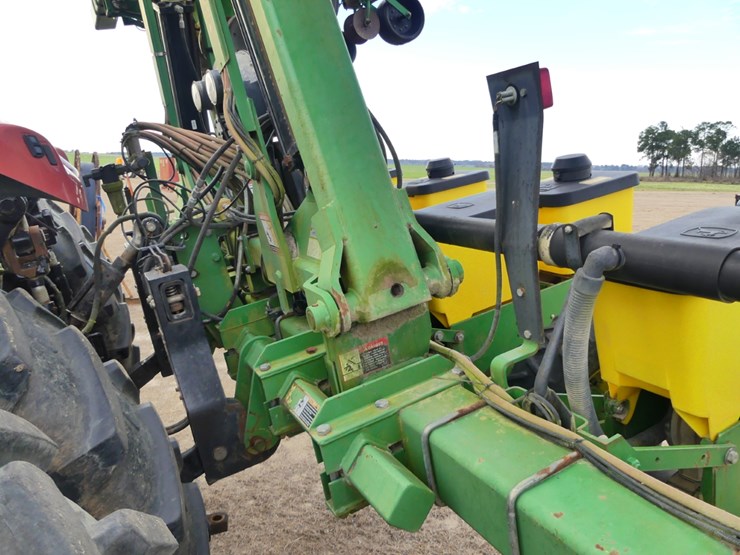 john-deere-1720-image-5