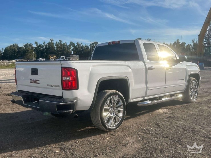 2015-gmc-sierra-1500-image-3