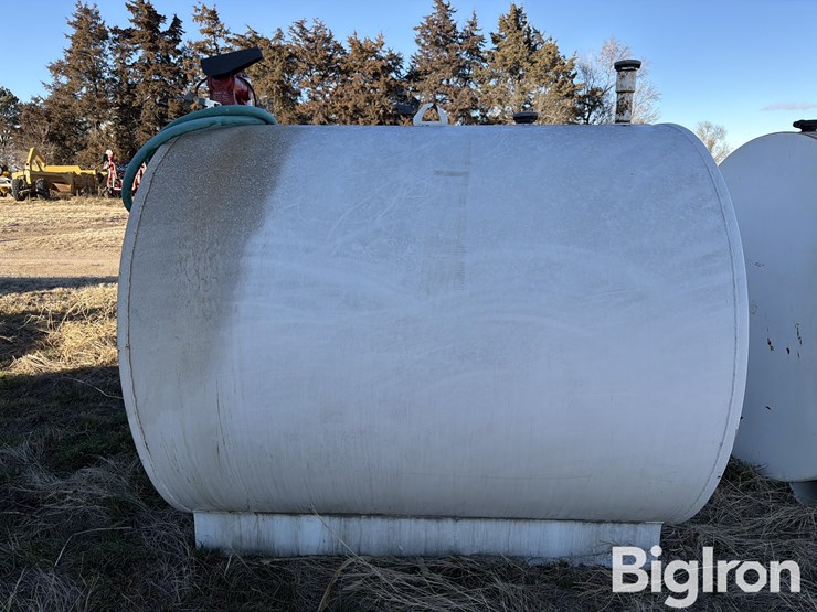 500-gallon-fuel-tank-w/pump-&-meter-image-7