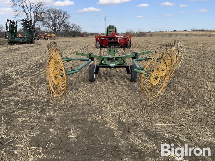 km-rake-caddy-hay-rake-image-6