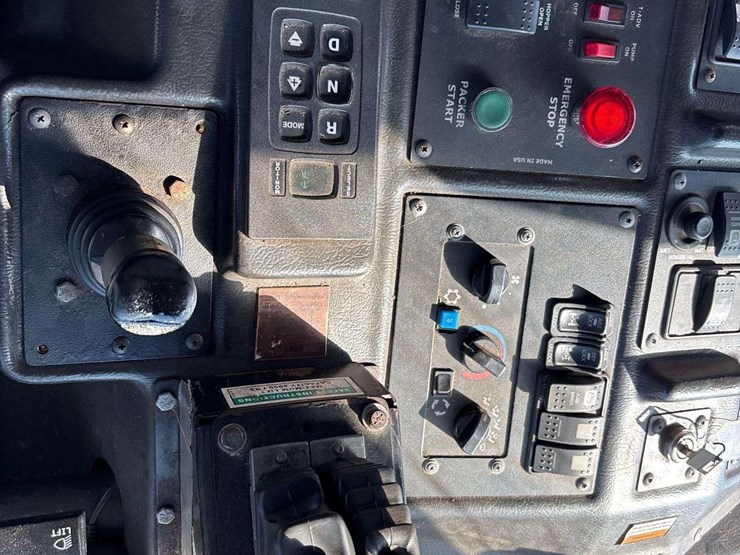 2017-autocar-xpeditor-image-23