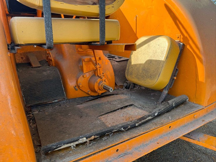 minneapolis-moline-udlx-image-12