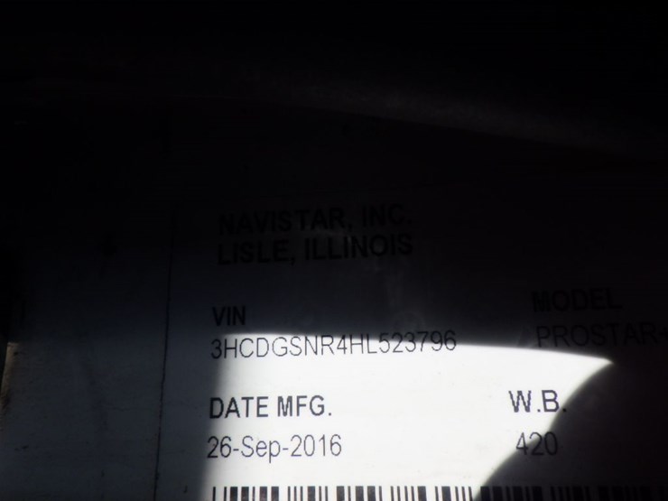 2017-international-prostar-image-11