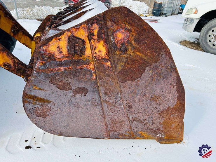 caterpillar-914m-image-13