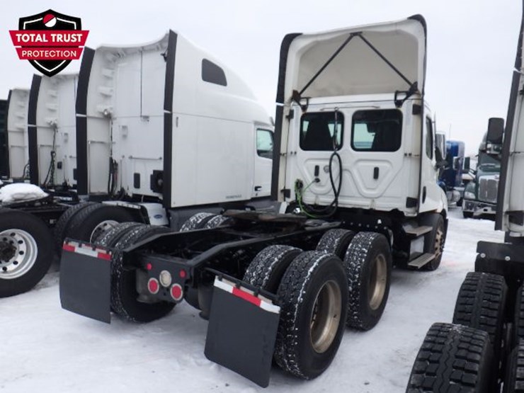 2021-freightliner-cascadia-116-image-7