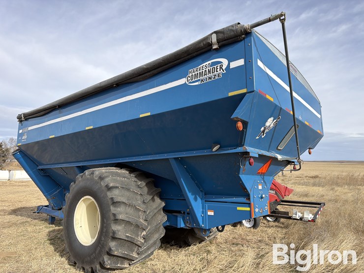 2009-kinze-1050-image-6