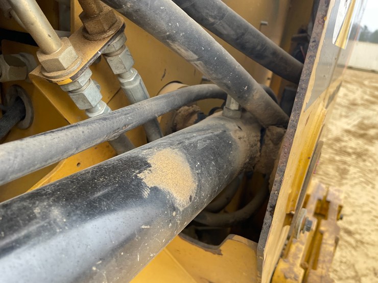 caterpillar-279d-image-32