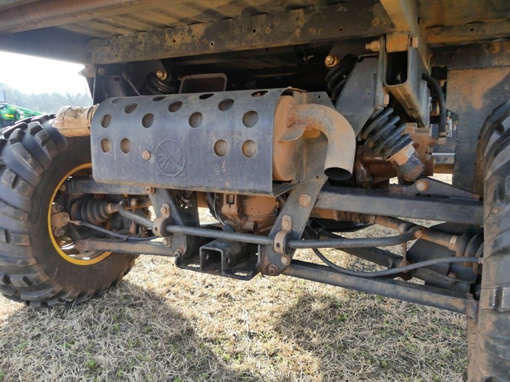 john-deere-gator-image-8