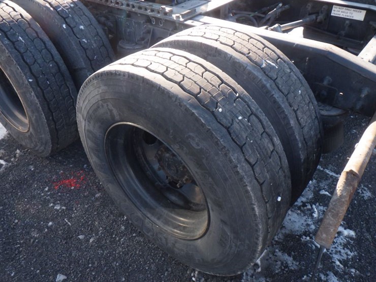 2016-international-8600-image-12