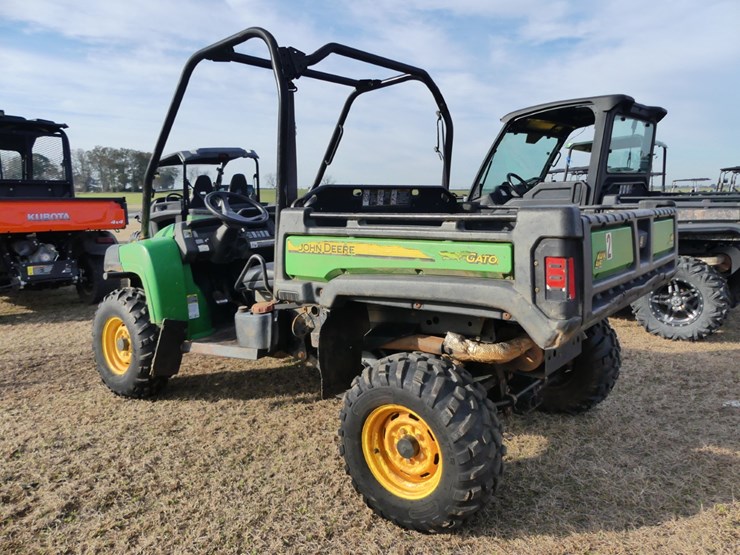 john-deere-gator-image-4