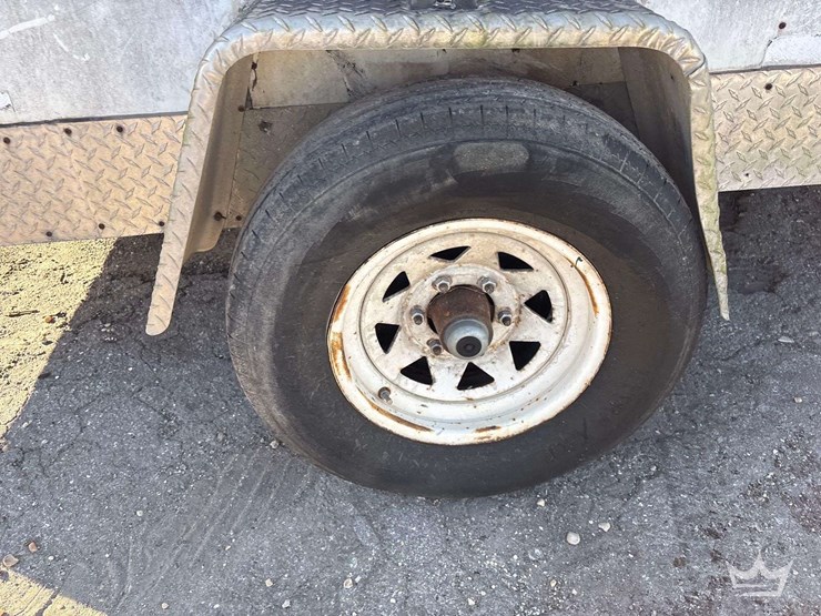 2012-sun-coast-trailers-712esb5-s/a-enclosed-trailer-image-9