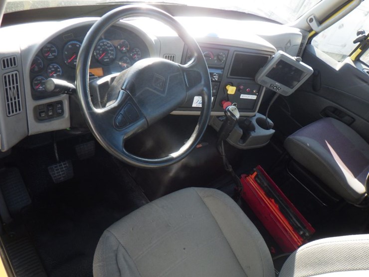 2016-international-8600-image-14