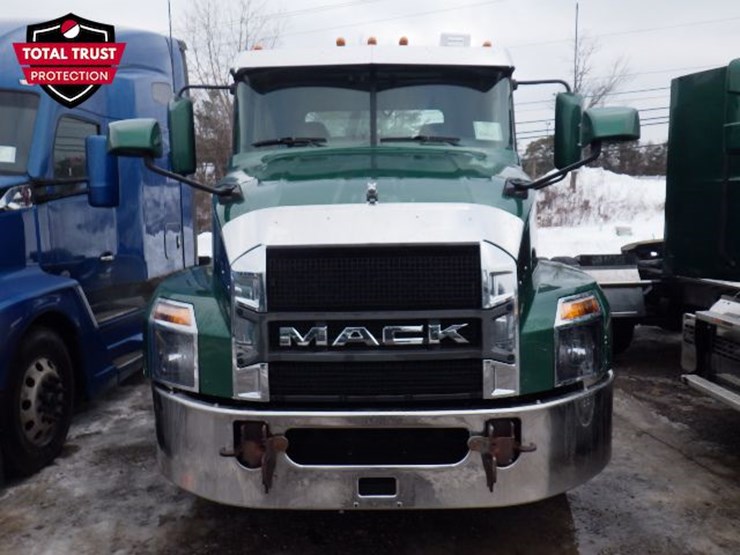 2023-mack-anthem-image-3