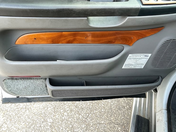 1999-ford-f350-image-31