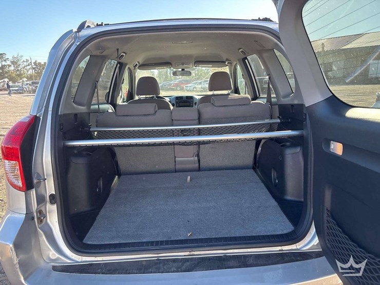 2008-toyota-rav4-image-19