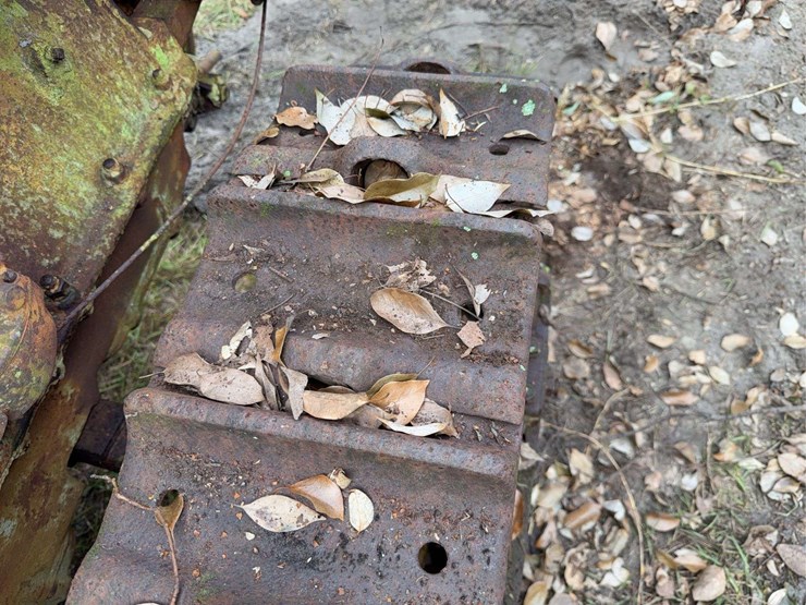 caterpillar-2-ton-crawler-image-32