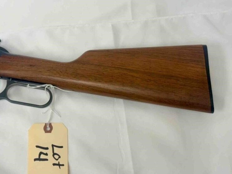 winchester---lever-action-rifle-image-2