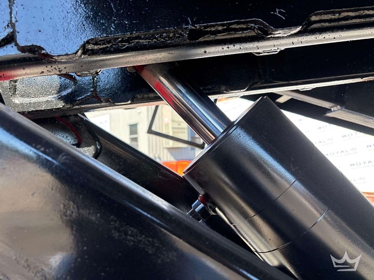 2018-ford-f350-image-11