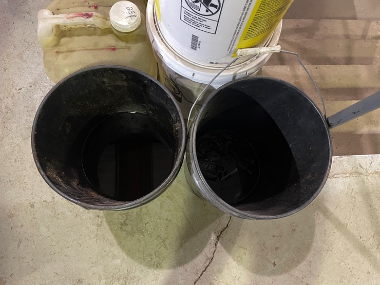 #7051-•-assortment-of-fluids-image-11