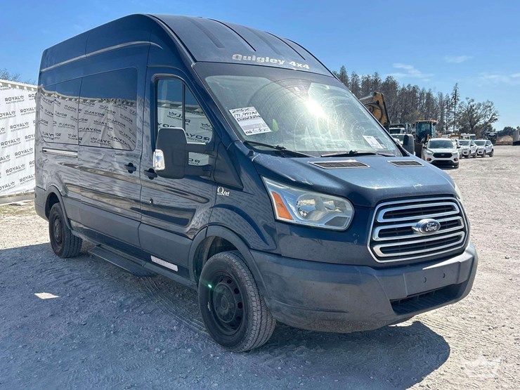 2015-ford-transit-image-2