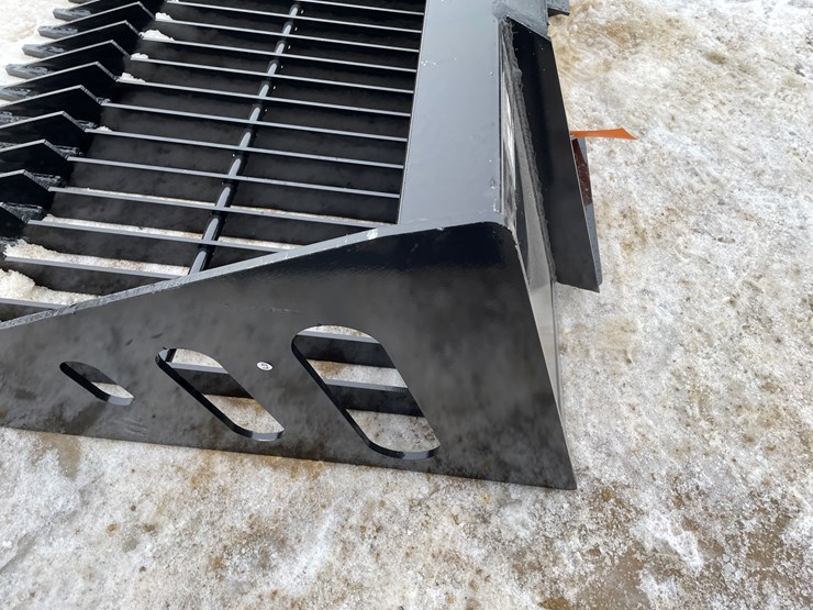 #2340-•-wolverine-skeleton-bucket-image-8