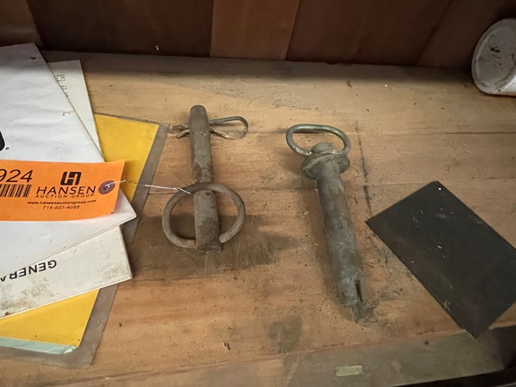 #5924-•-contents-of-shelf-and-(2)-toolboxes-image-6