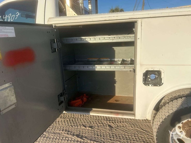 2012-ford-f450-image-9