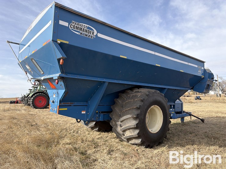 2009-kinze-1050-image-4