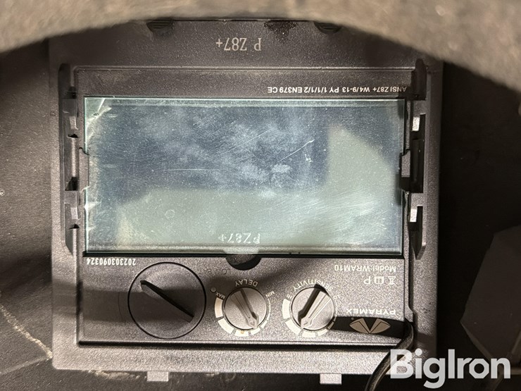 miller-millermatic-255-pulsed-mig-welder-w/apparel-&-accessories-image-18