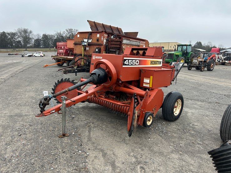 hesston-4550-image-1